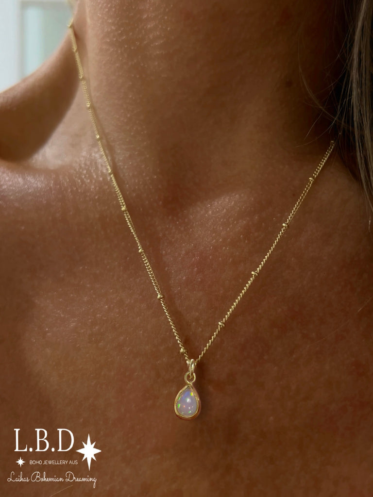 Laihas Classic Chic Raindrop Gold Opal Necklace Gold Gemstone Necklace Laihas Bohemian Dreaming -L.B.D