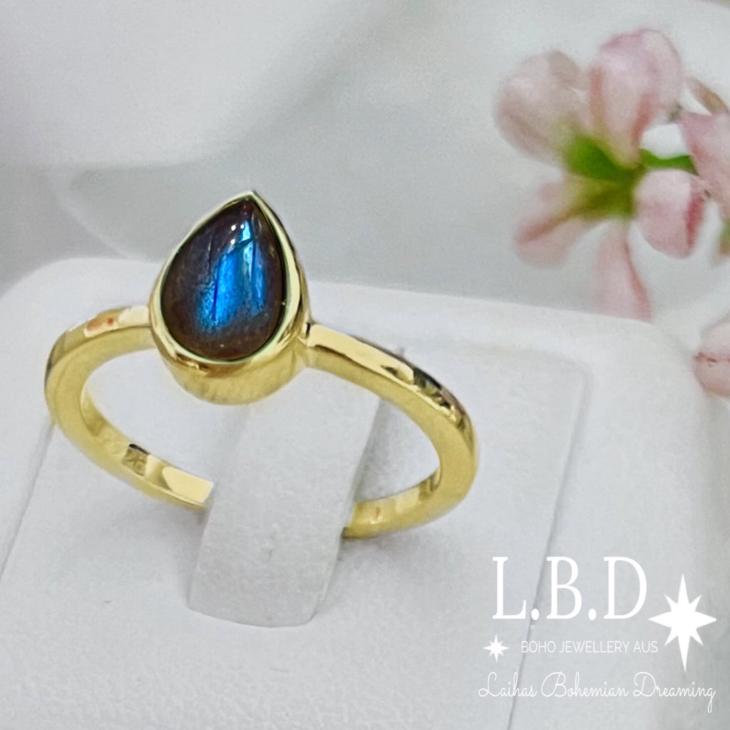 Laihas Mini Tearing Spirit Gold Labradorite Ring Gemstone Gold Ring Laihas Bohemian Dreaming -L.B.D