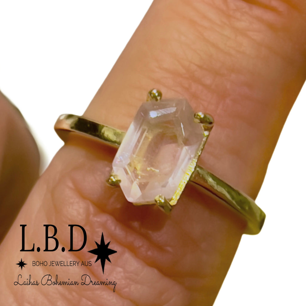 Laihas Gold Mini Hex Crystal Rose Quartz Ring Gemstone Gold Ring Laihas Bohemian Dreaming -L.B.D