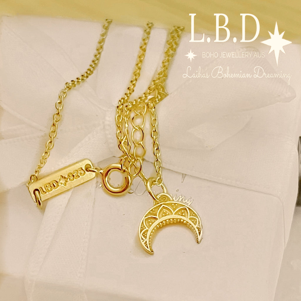 Laihas La Luna Mini Moon Gold Boho Necklace Gold Necklace Laihas Bohemian Dreaming -L.B.D
