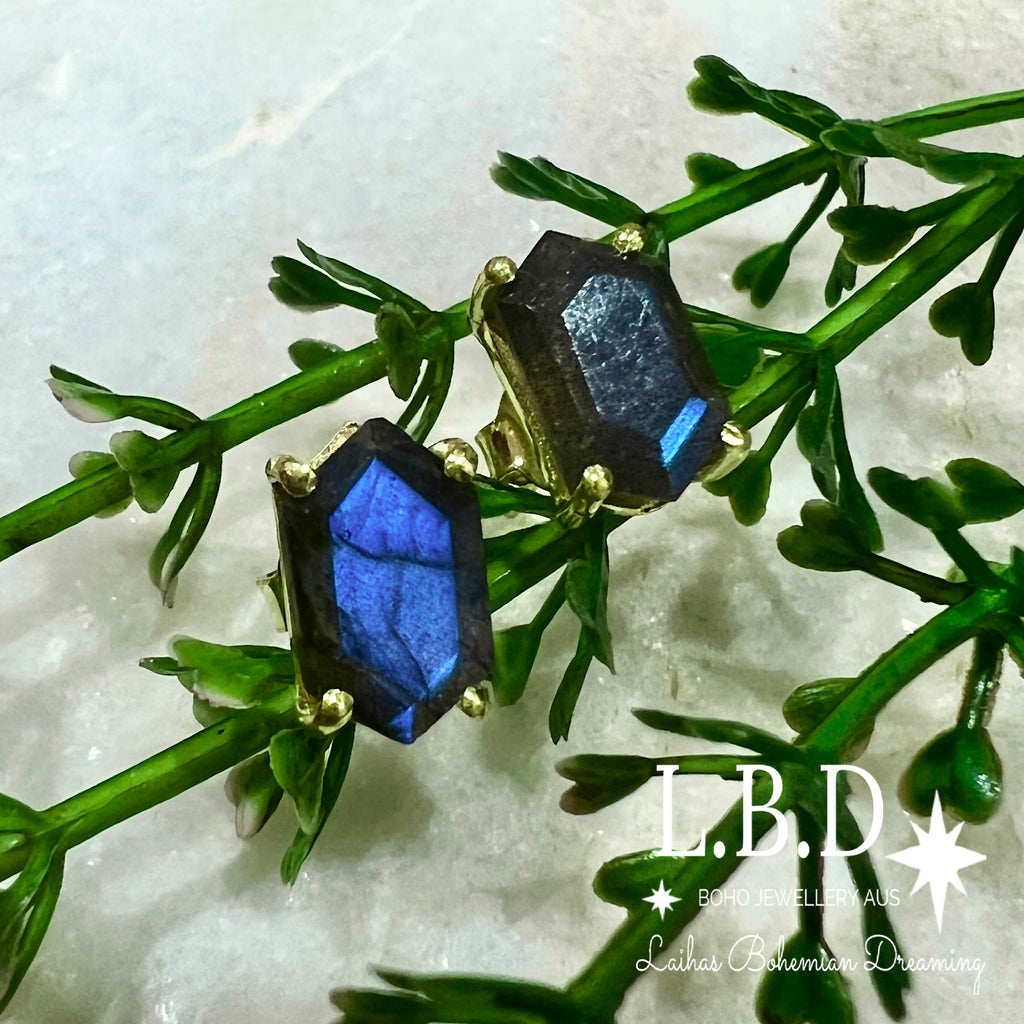 Laihas Hex Crystal Gold Labradorite Stud Earrings Gold Gemstone earrings Laihas Bohemian Dreaming -L.B.D