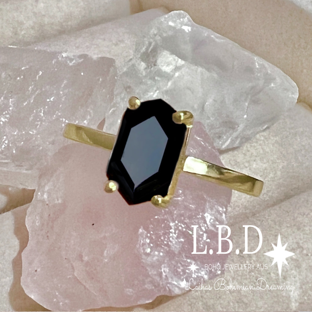 Laihas Gold Mini Hex Crystal Onyx Ring Gemstone Gold Ring Laihas Bohemian Dreaming -L.B.D
