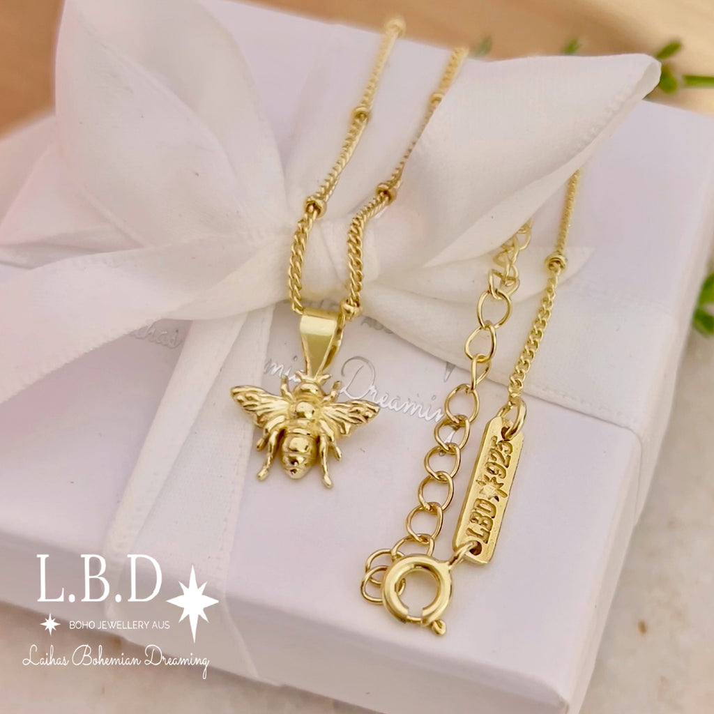 Laihas Prestige Beautiful Gold Bee Necklace Gold Plated Necklace Laihas Bohemian Dreaming -L.B.D