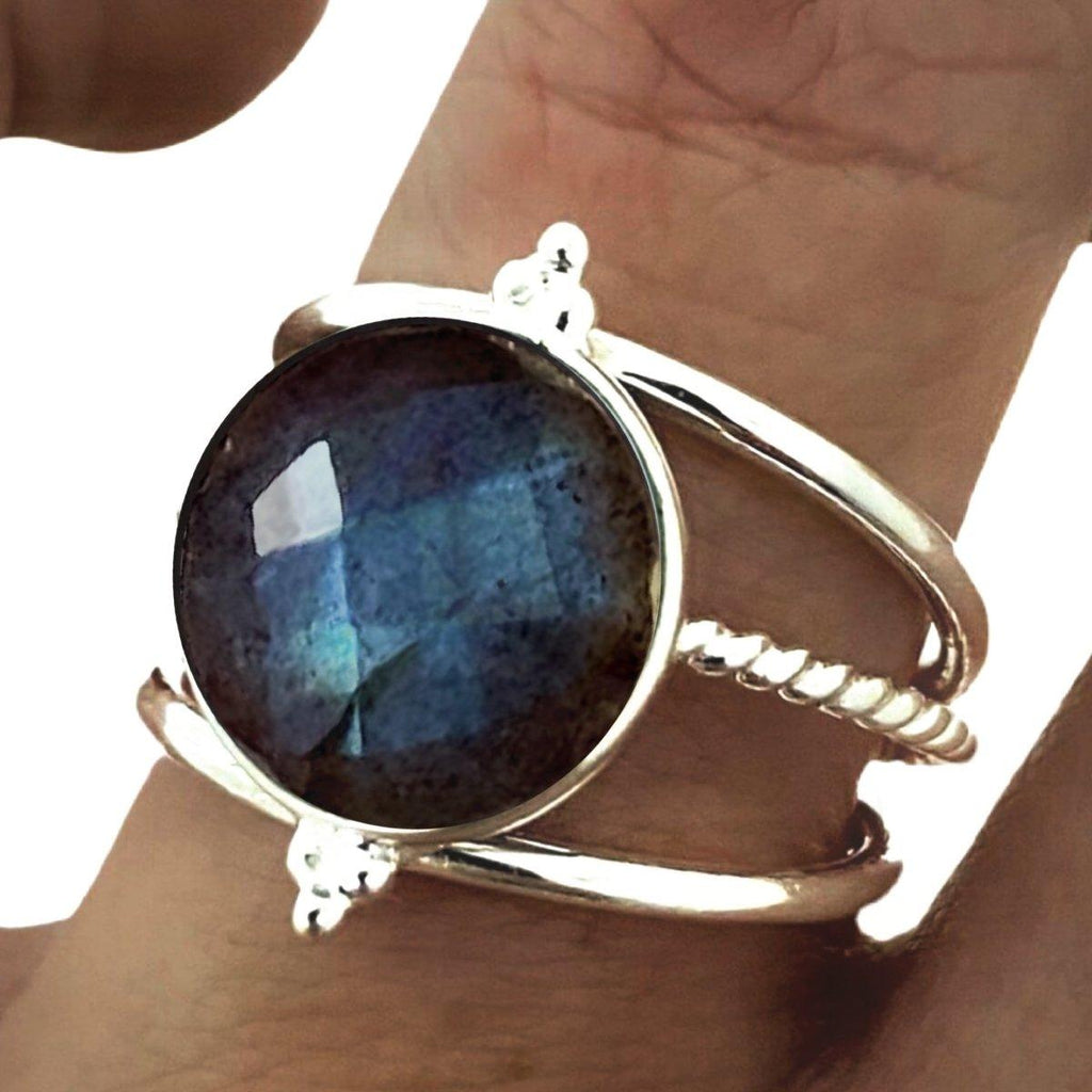 Laihas Free Spirit Labradorite Ring