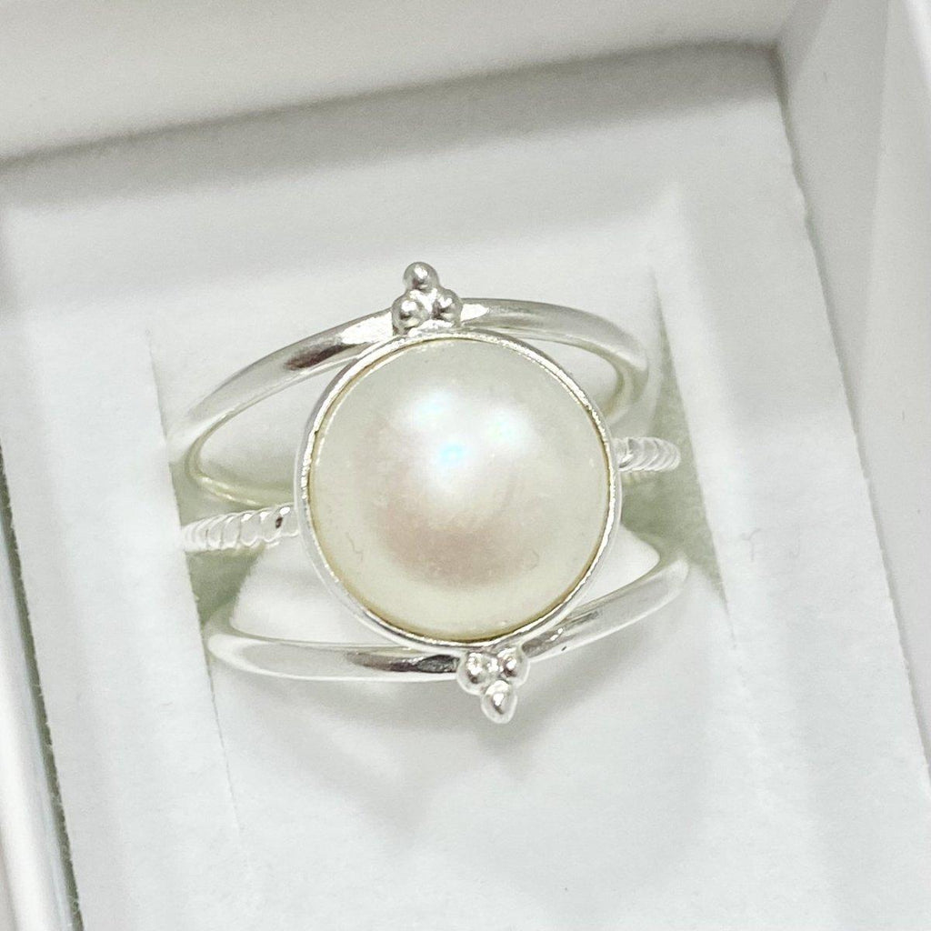 Laihas Free Spirit Pearl Ring