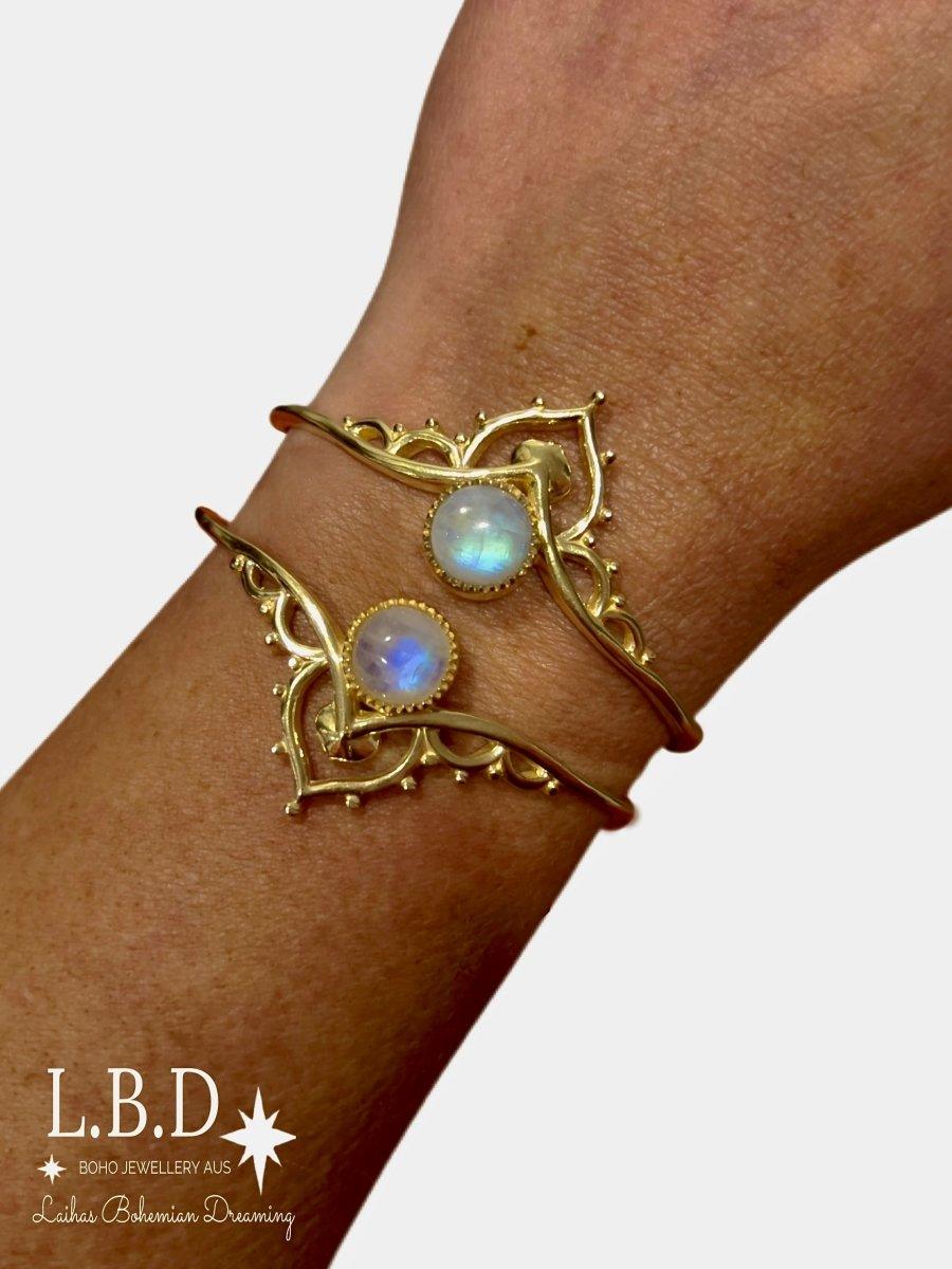 Laihas Handmade Daisly Boho Gold Moonstone Bangle