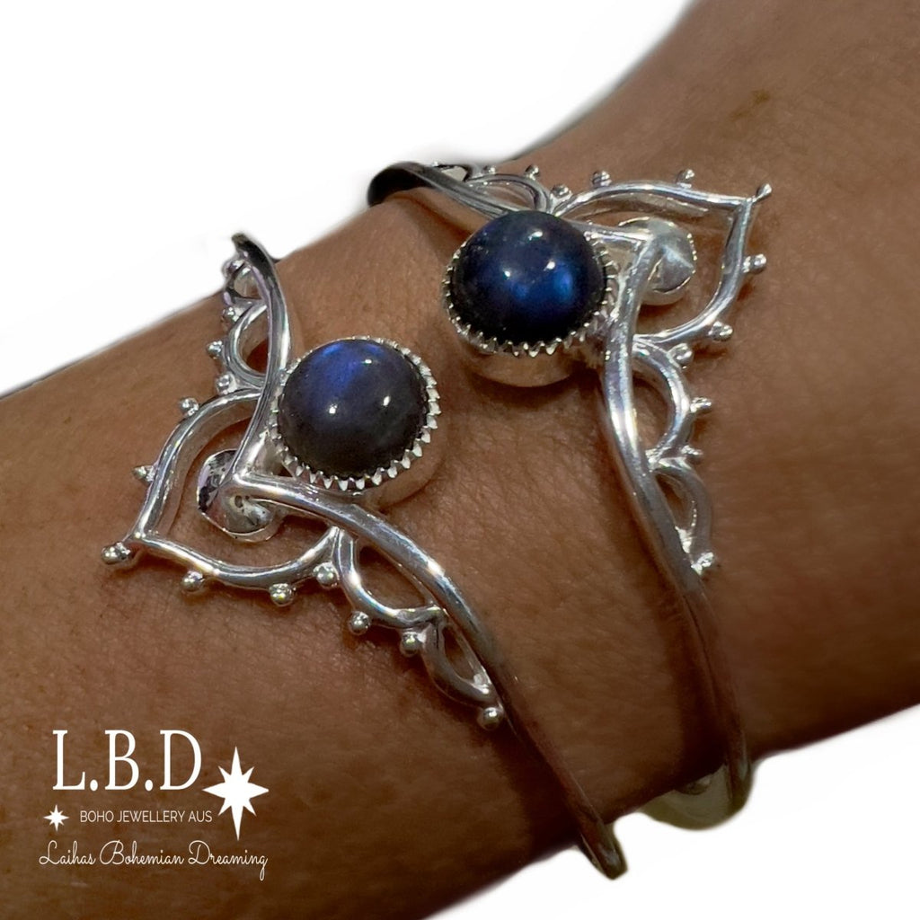 Laihas Handmade Daisly Boho Labradorite Bangle