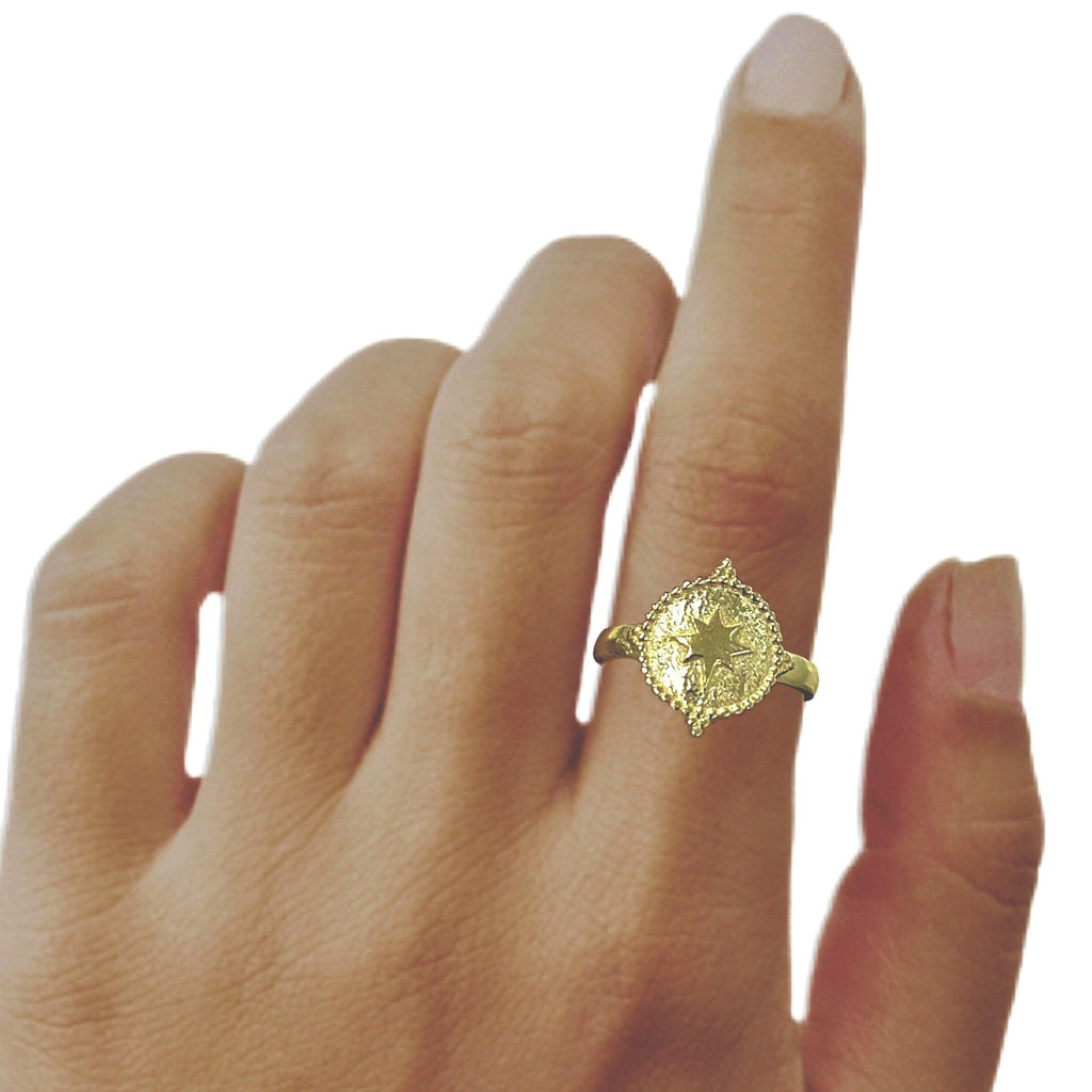 Laihas Prestige Southern Star Gold Signet Ring