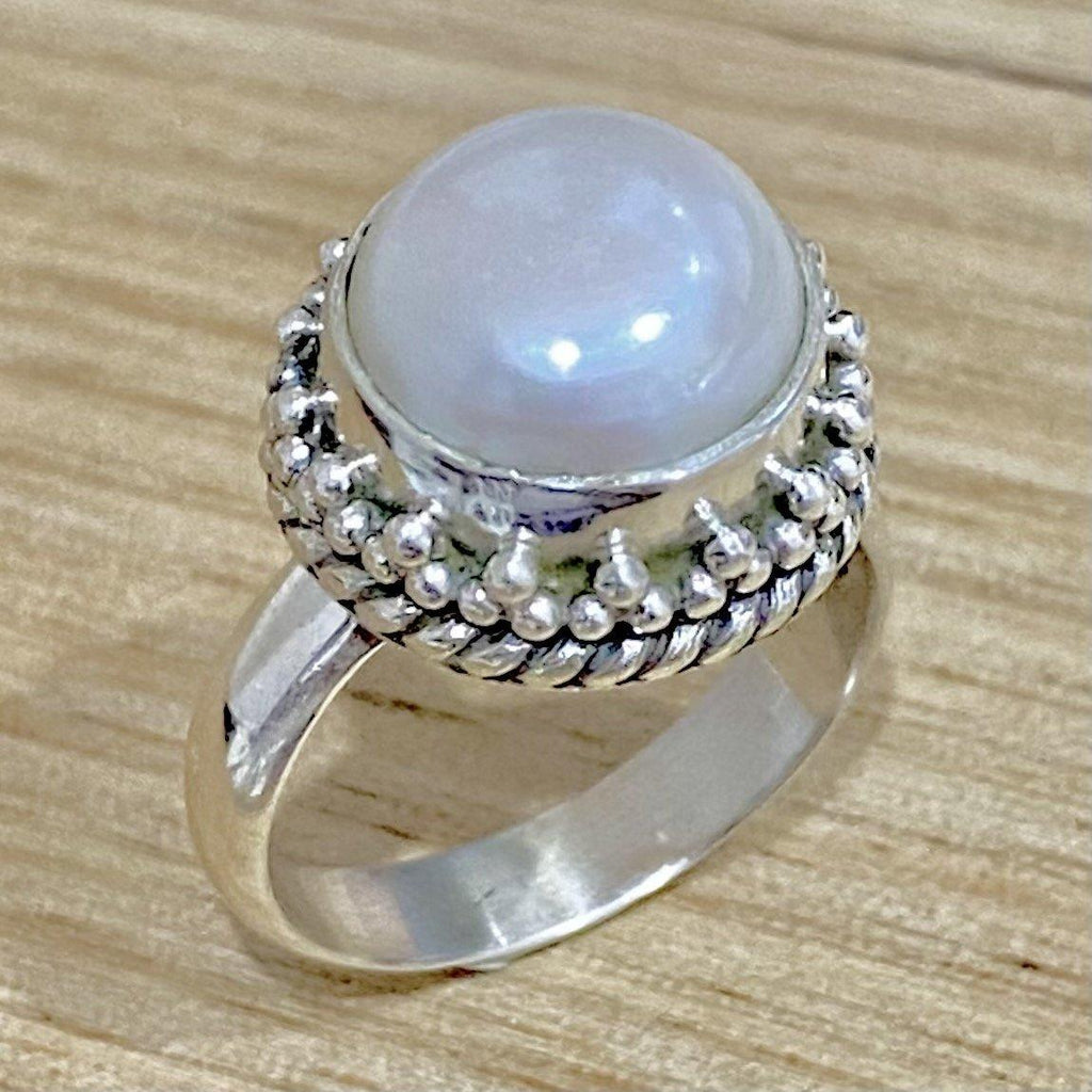 Laihas Stunning Round Genuine Pearl Ring