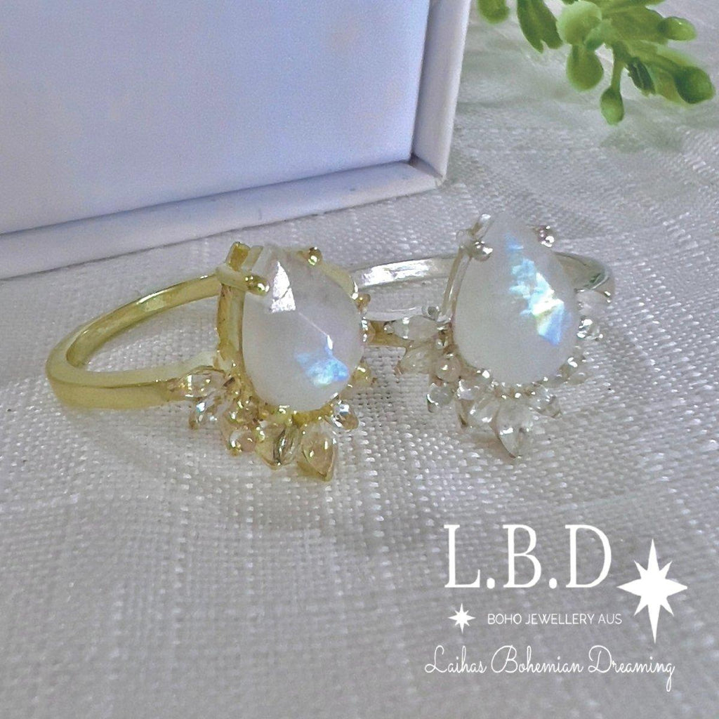 Laihas Tearing Empress Gold Crystal Topaz and Moonstone Ring