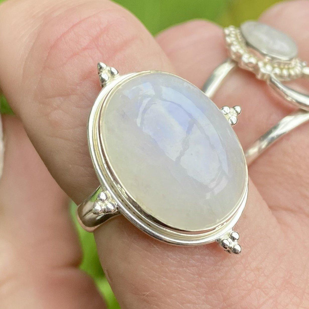 Laihas Zahli Oval Moonstone Ring