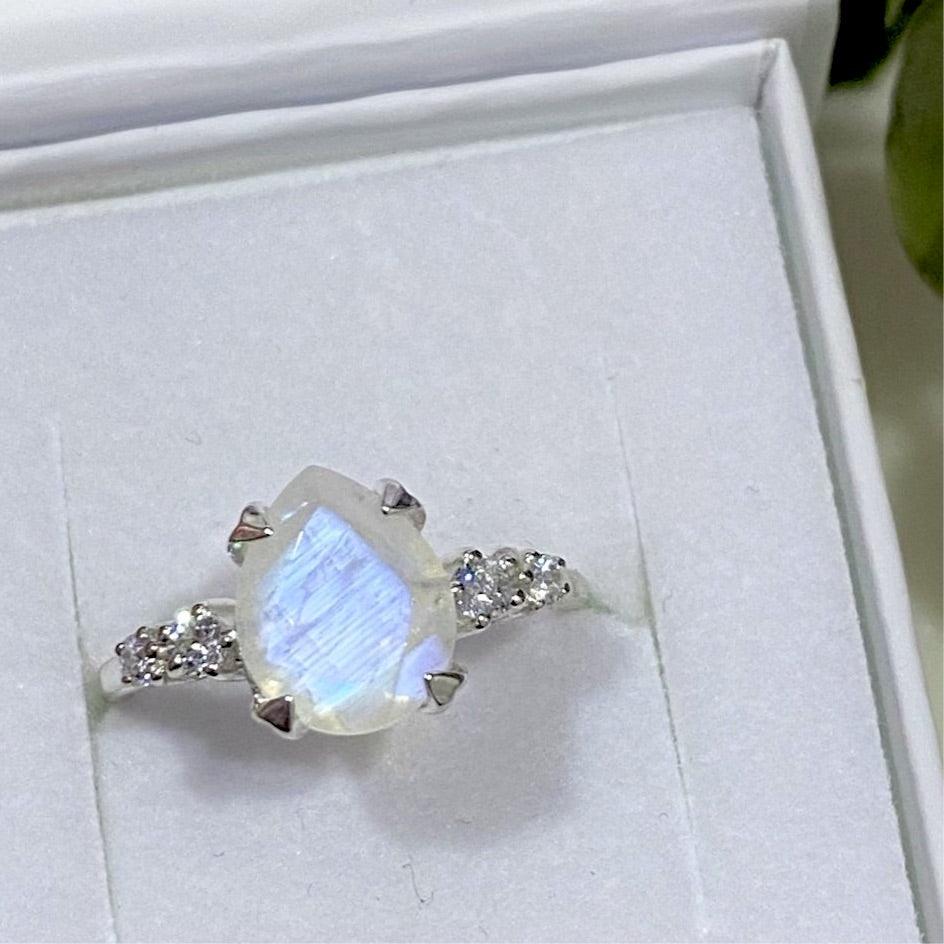 Moonstone Ring- Laihas Mystical Moonstone Promise Ring