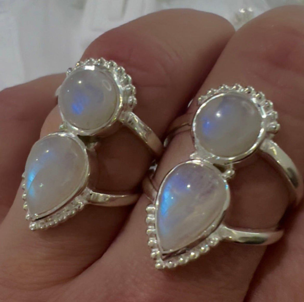 New Laihas Peaceful Solitude Moonstone Ring